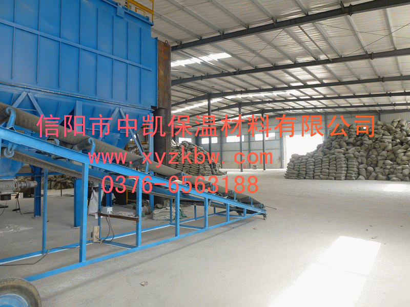 珍珠岩厂区内景图2