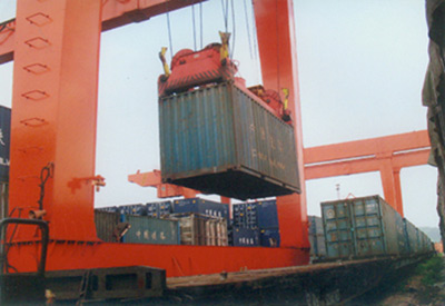 珍珠岩产品火车集装箱发运