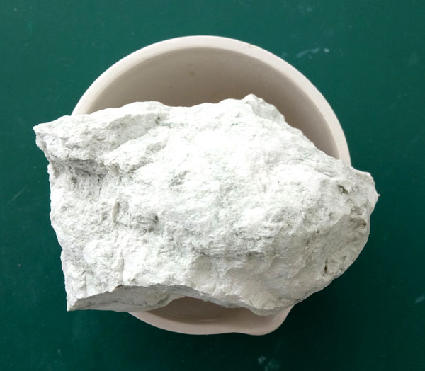 膨润土